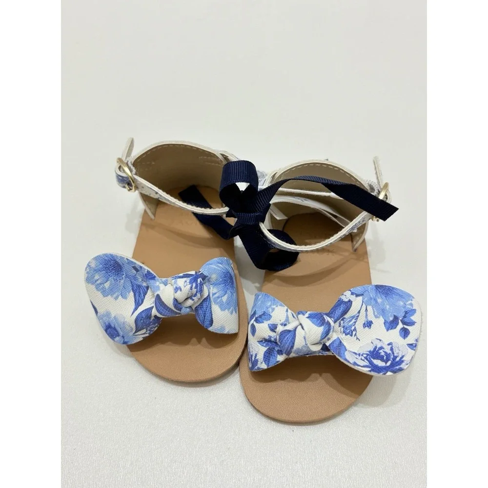 New‎ JANIE & JACK  BLUE AND WHITE FLORAL GIRLS SANDALS SIZE 3-6 MONTHS